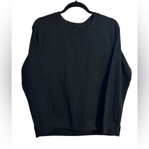Cg l Cg Black Raglan Sleeve Sweatshirt Banded Hem | Medium. Closet staple. Layer